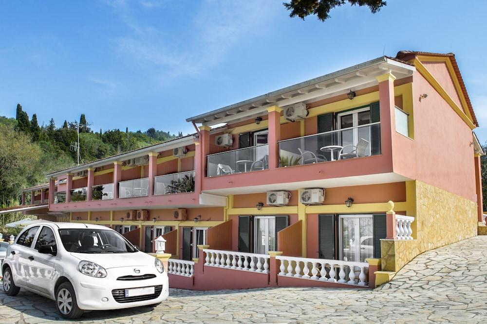 Hotel Penelope Mpoukaris Bagian luar foto