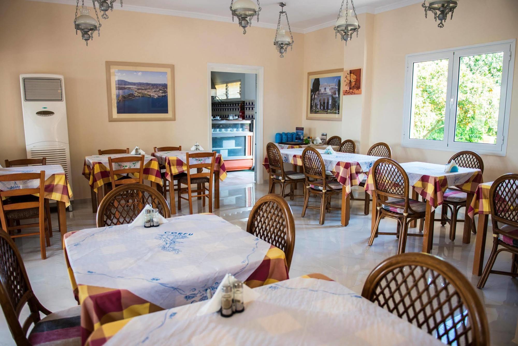 Hotel Penelope Mpoukaris Bagian luar foto